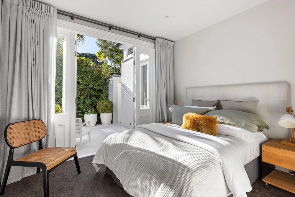 Photos of 16 Wilton Street