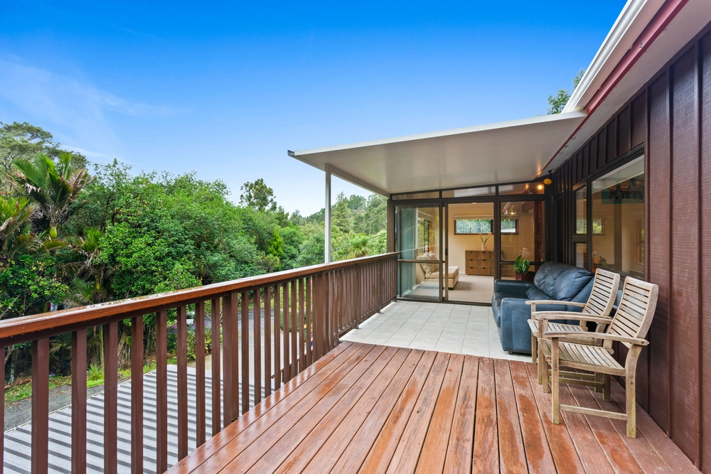 Photos of 54 Wood Bay Road