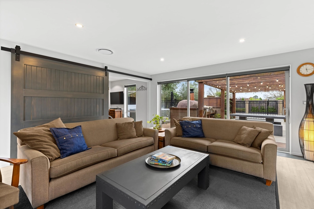 Photos of 41 Sheridan Drive