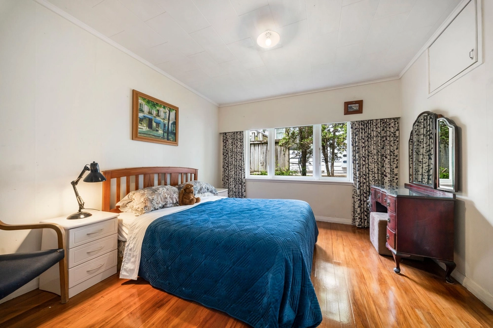 Photos of 83 Endeavour Street
