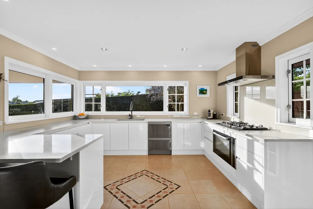 Photos of 136 Mcrobbie Road