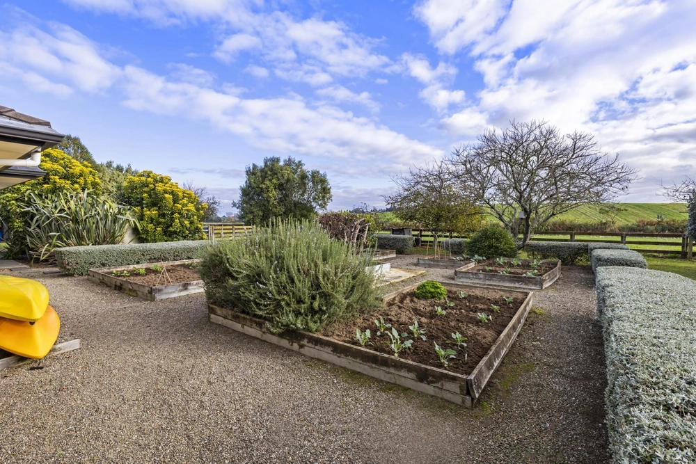 Photos of 46 Glen Ida Way