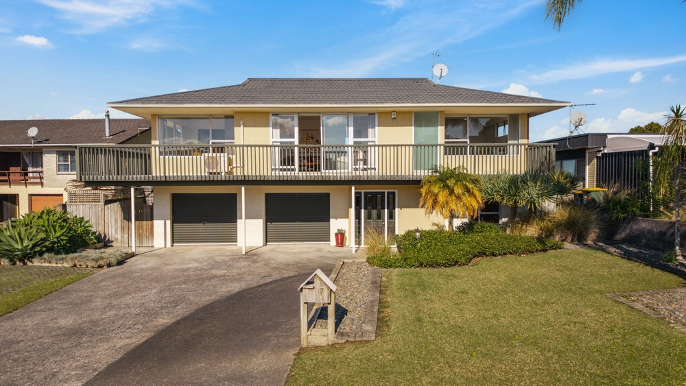 Photos of 17 Tanoa Place