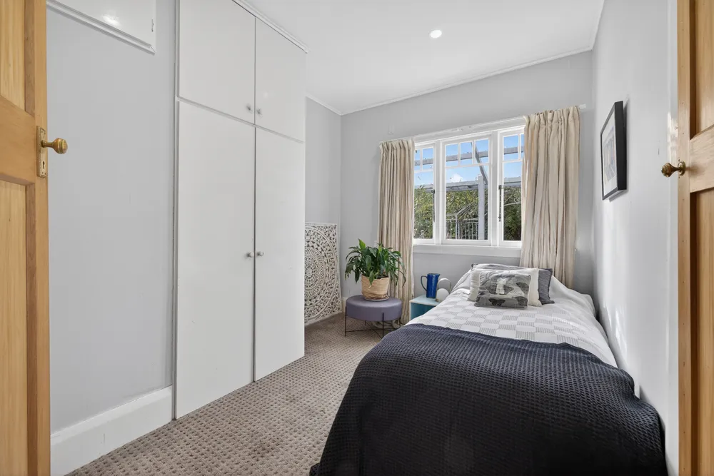 Photos of 4 Woodbridge Road