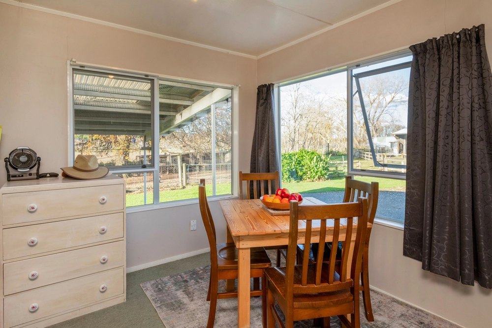 Photos of 172 Whatatutu Road