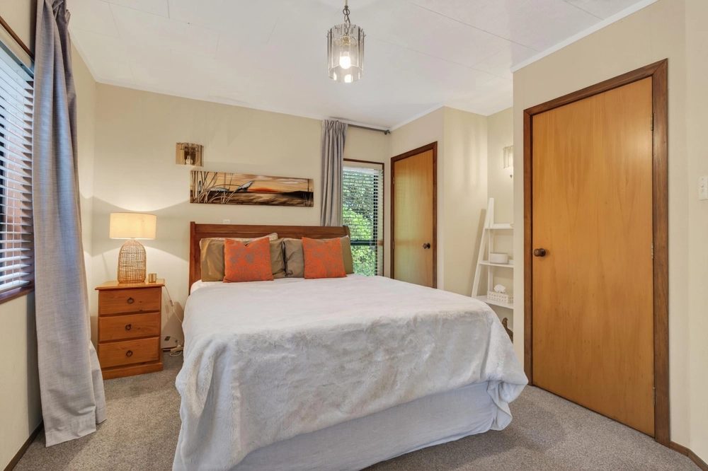 Photos of 16 Rosella Place