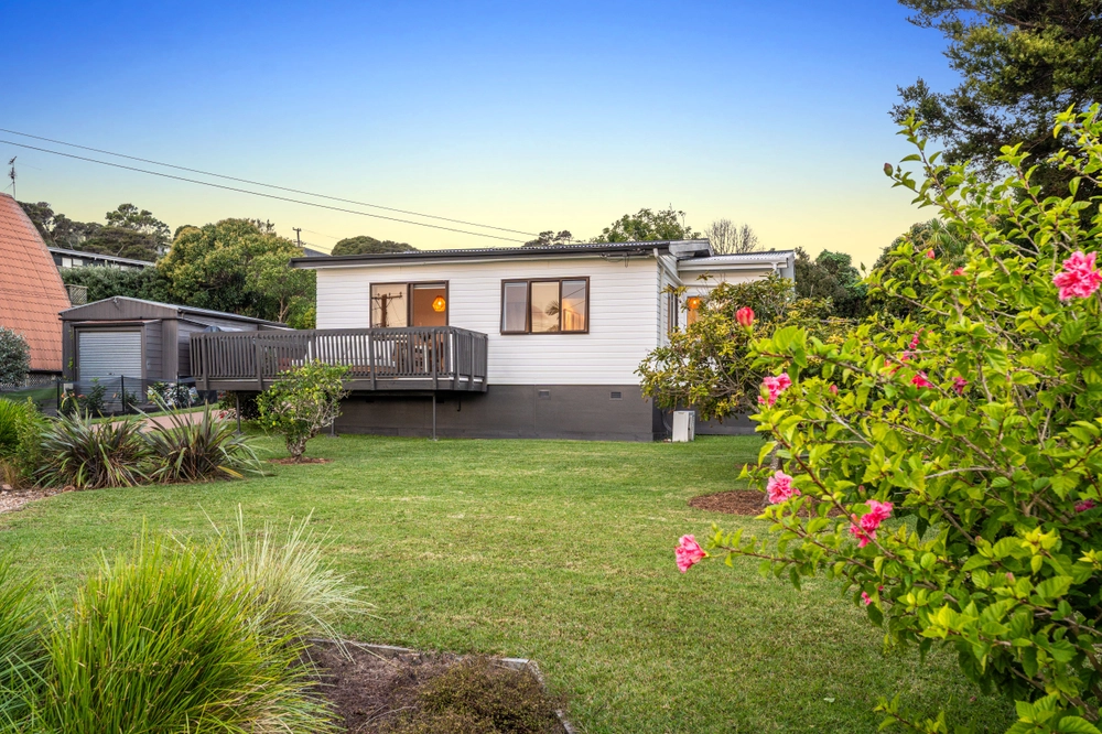 Photos of 32 Kiwi Street