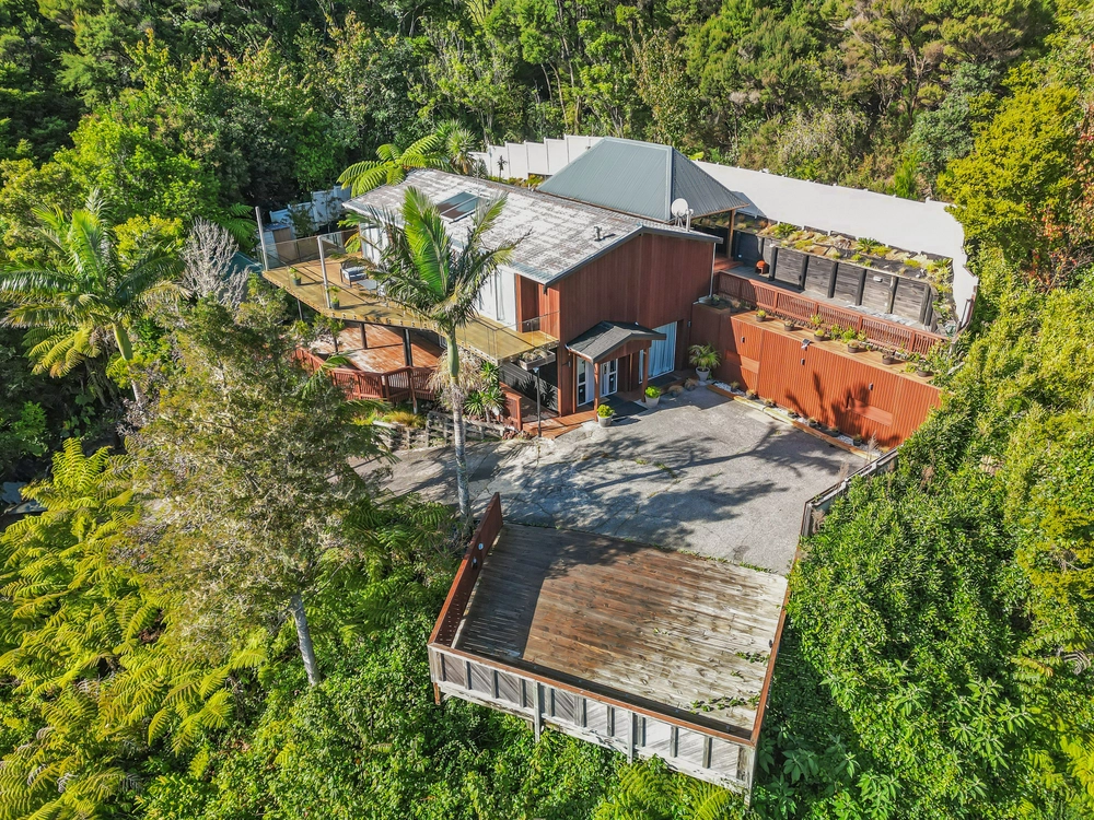 Photos of 32 Joyces Road