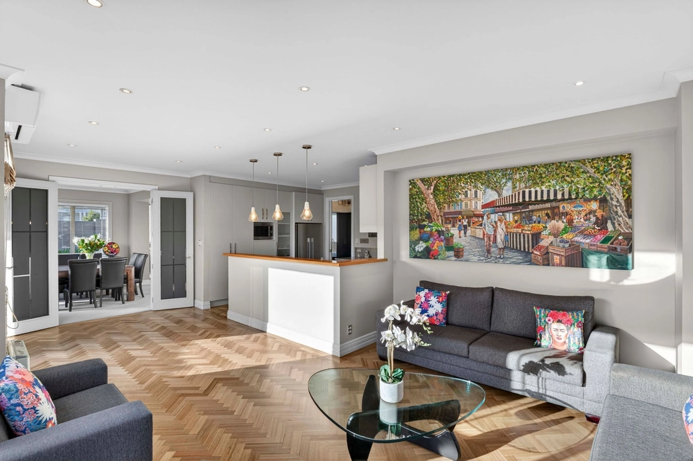 Photos of 15 Kenny Road