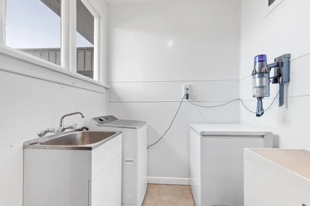 Photos of 136 Frank Street