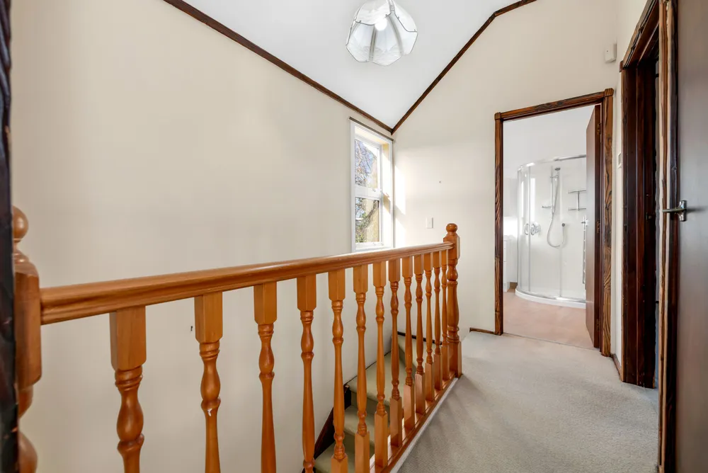 Photos of 1/85 Meadway