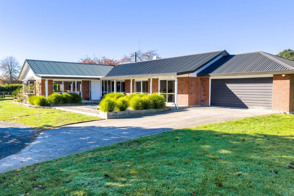 Photos of 310 Mystery Creek Road