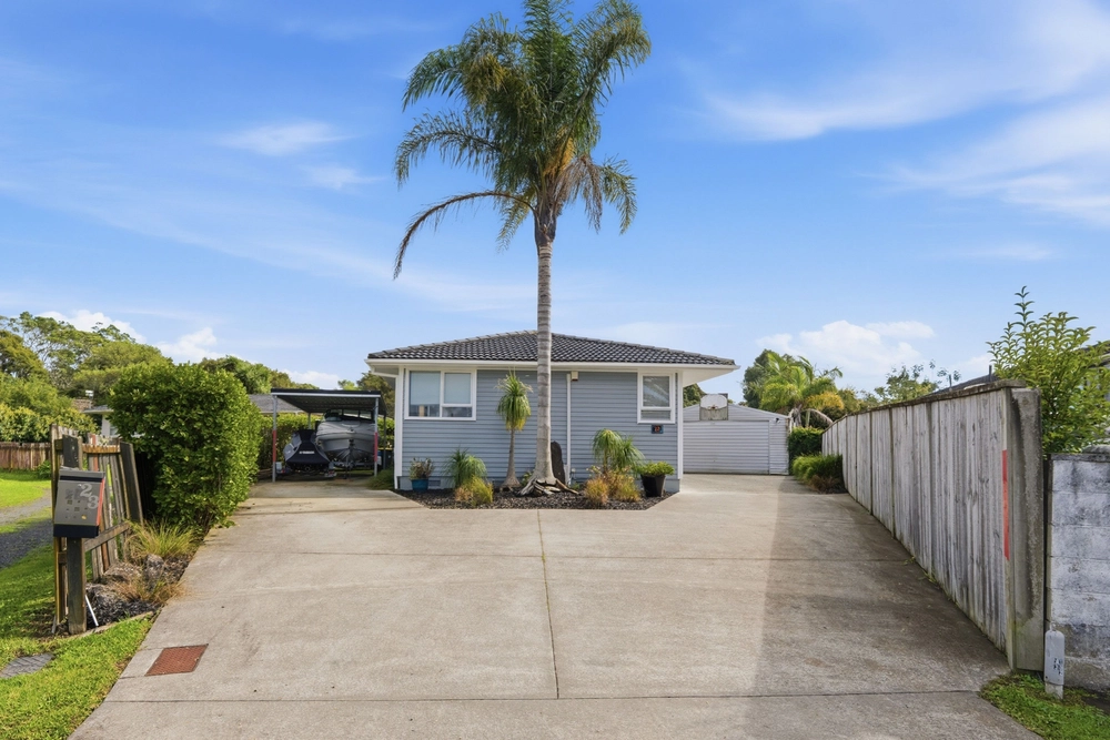 Photos of 23 Tabitha Crescent
