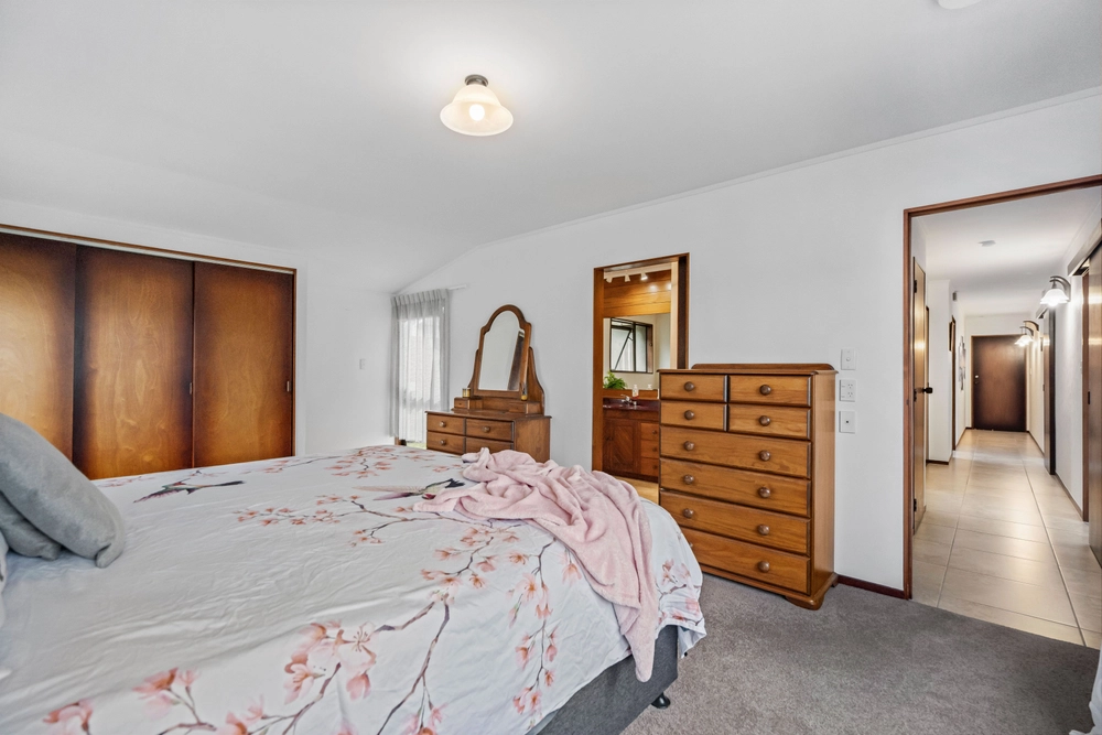 Photos of 41 Churchill Street