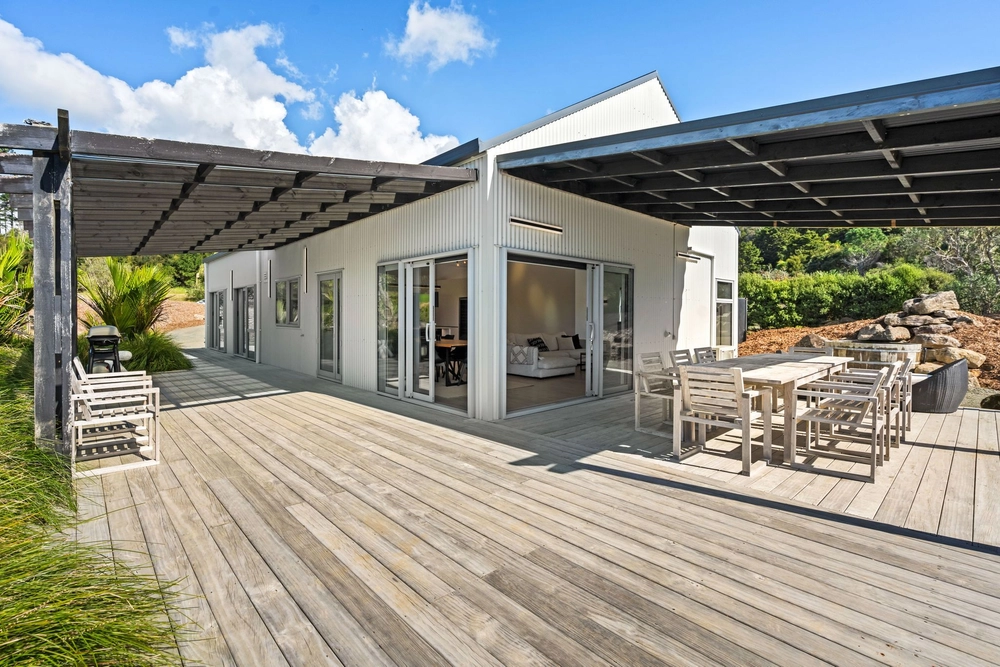 Photos of 27 Wainikau Lane