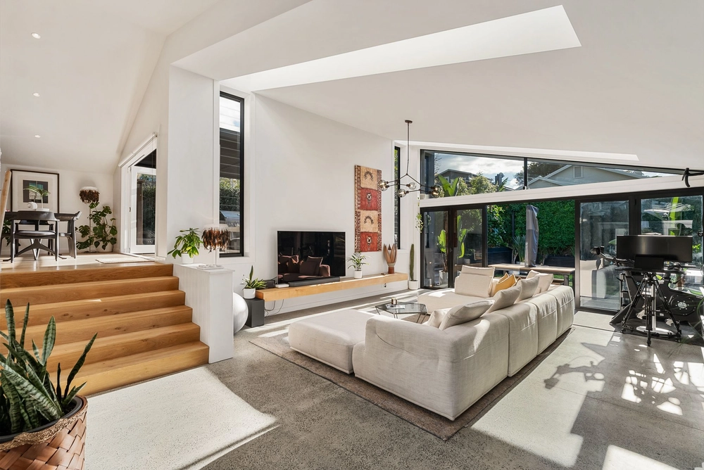 Photos of 46 Cumberland Avenue
