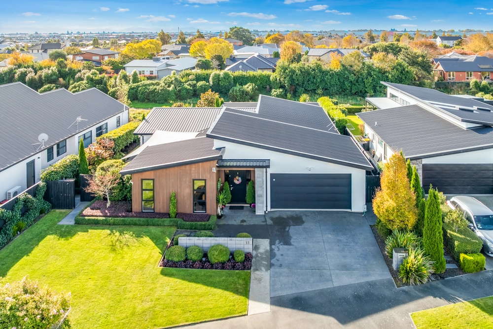 Photos of 11 Asheridge Place