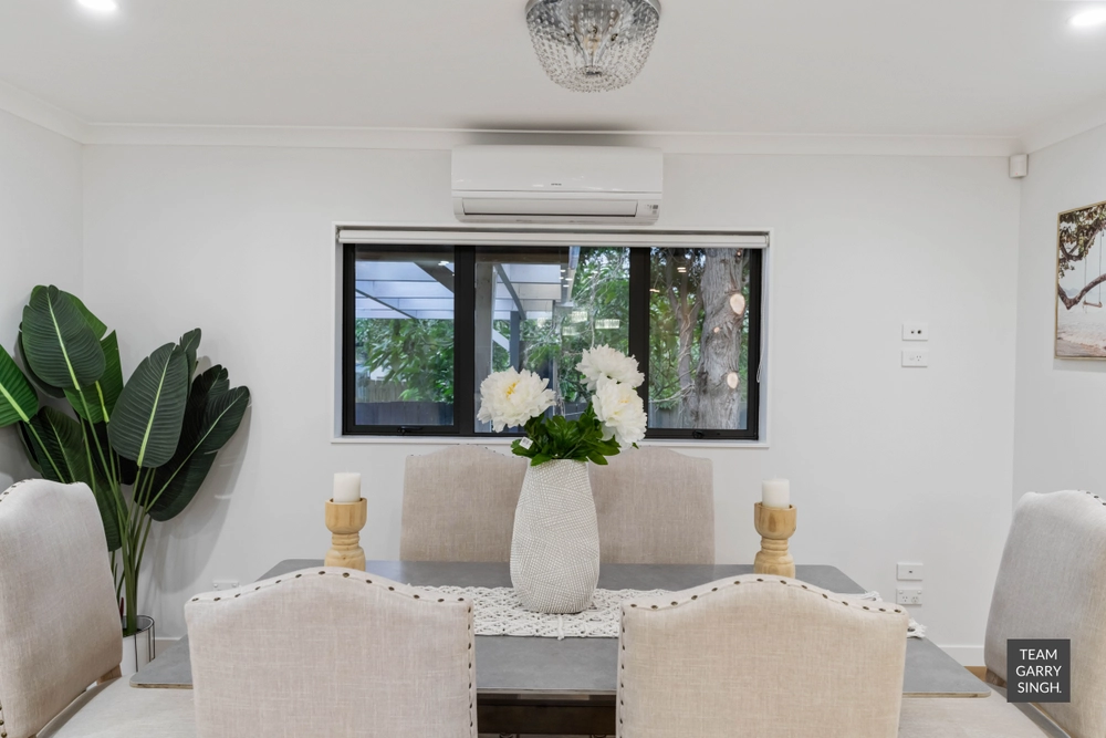 Photos of 12A Berwyn Avenue