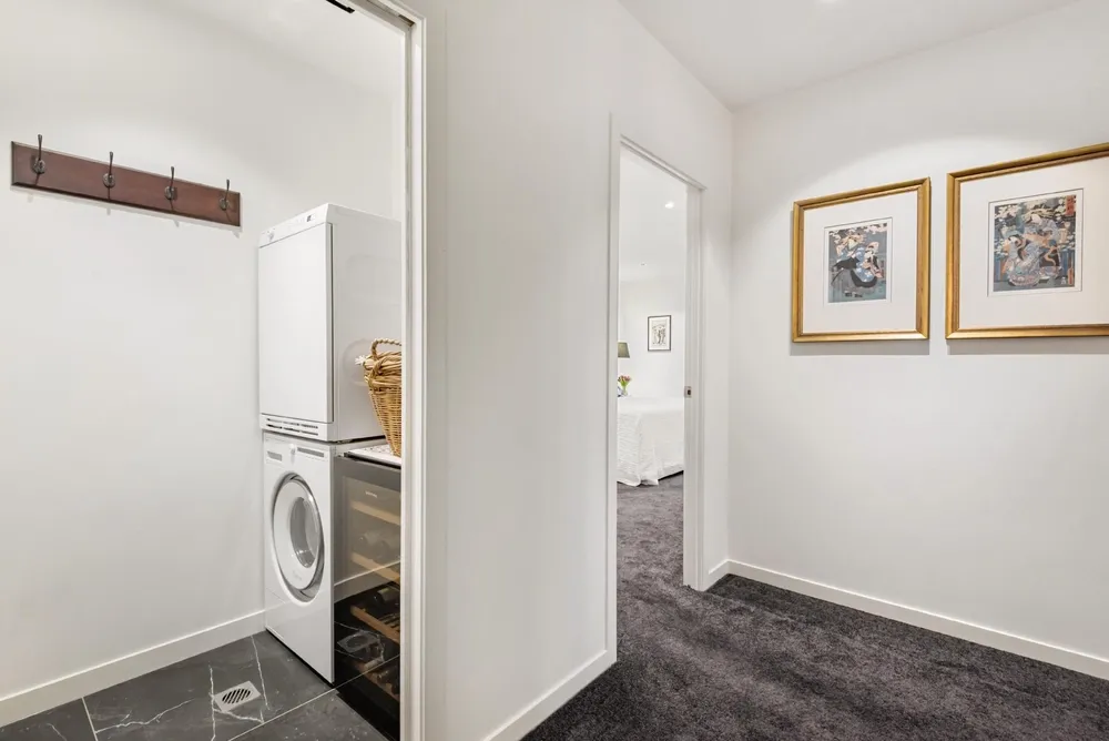 Photos of GA/8 Howe Street