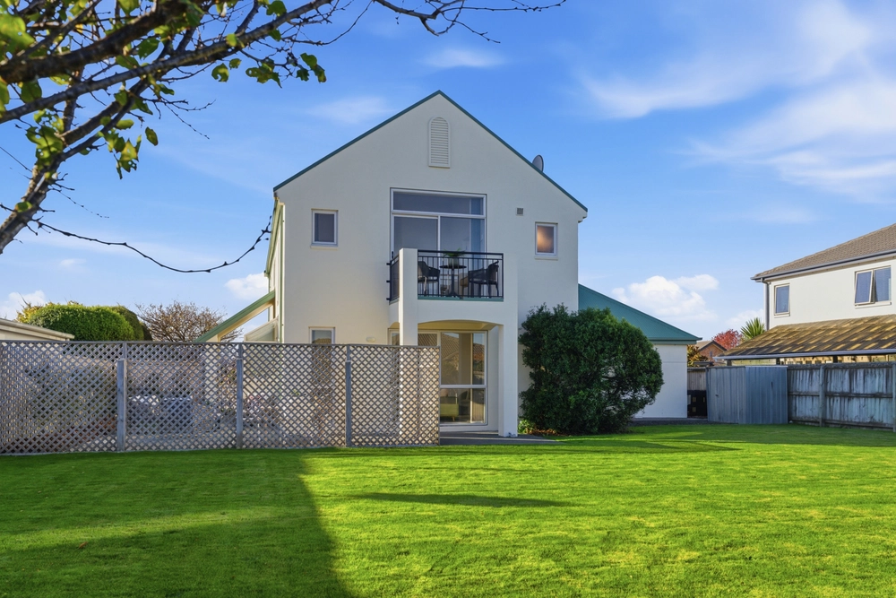 Photos of 49 Bibiana Street