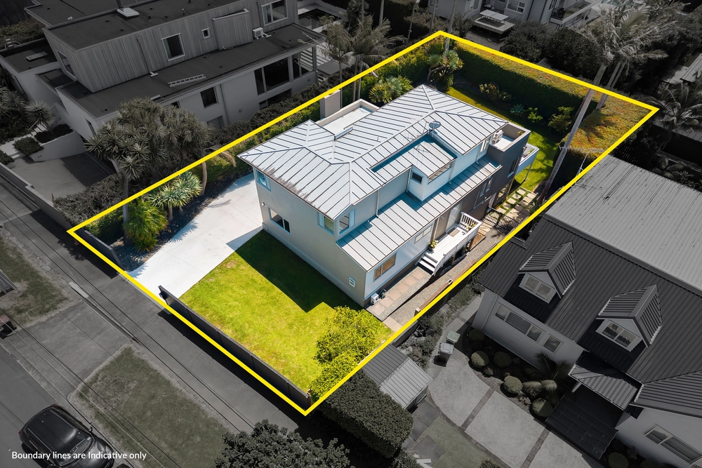 Photos of 8 Rawhitiroa Road