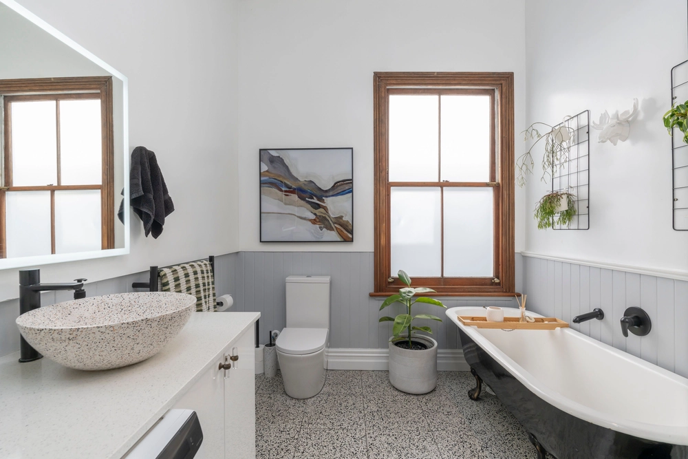 Photos of 18 Mostyn Street