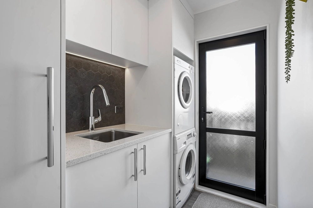 Photos of 10 coubray place