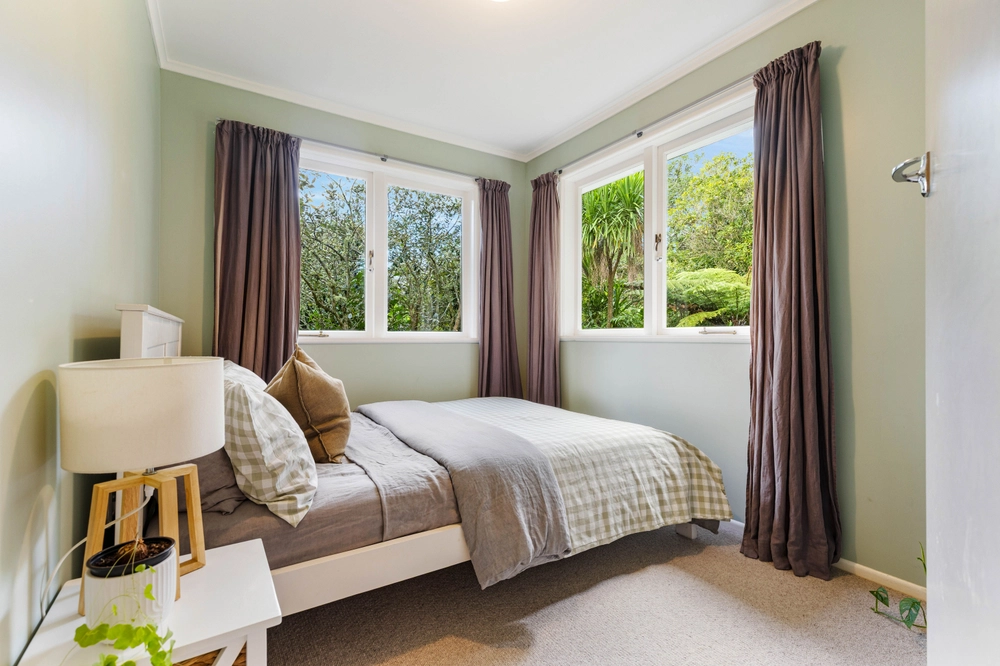 Photos of 200 Woodlands Park Road