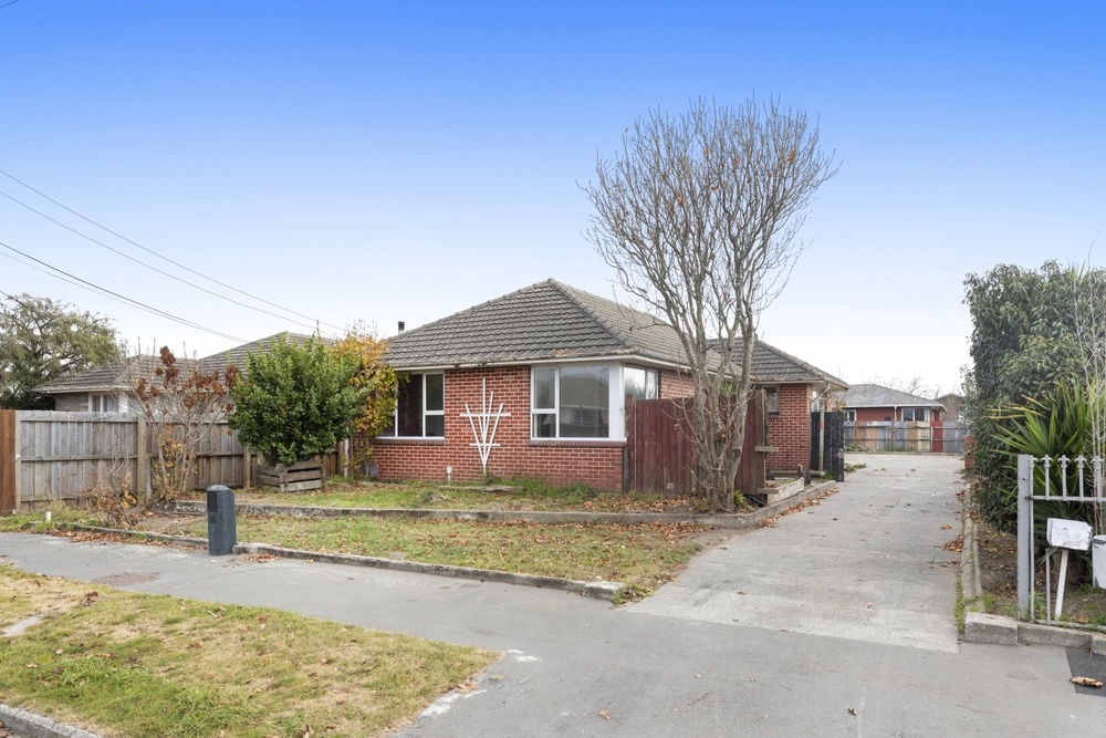 Photos of 40 Tomrich Street