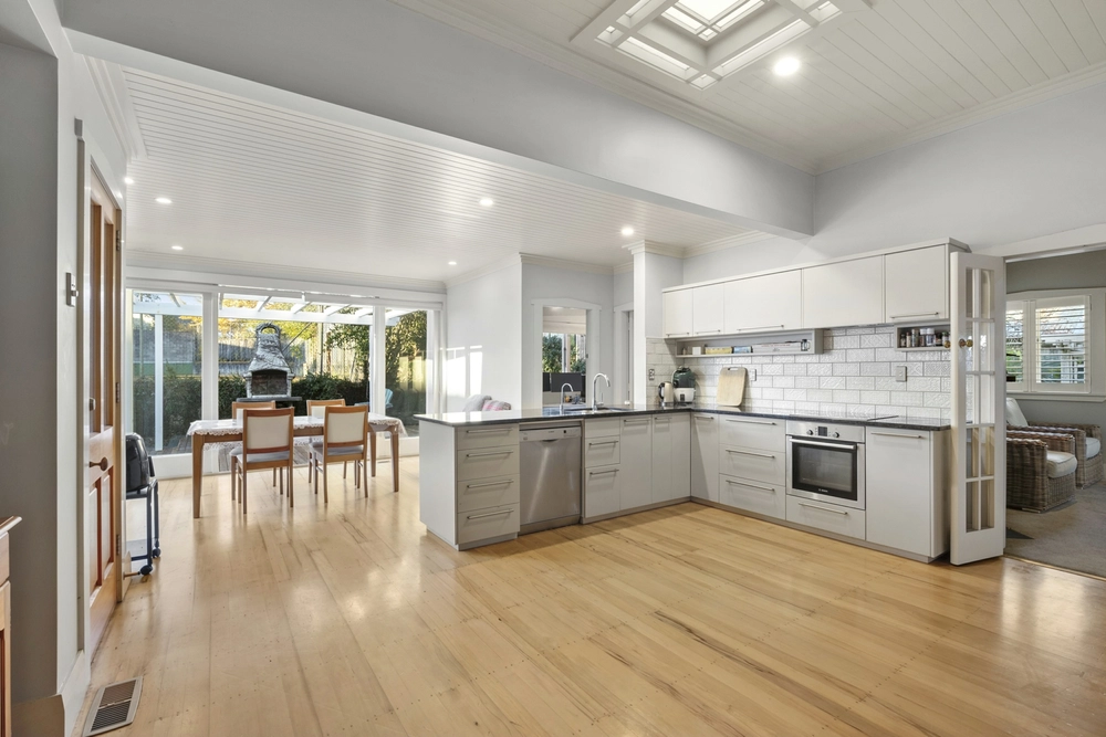 Photos of 410 River Road