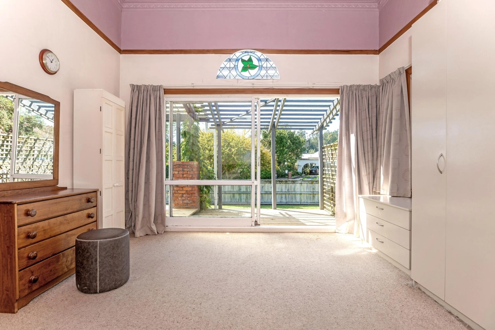 Photos of 106 Whitaker Street