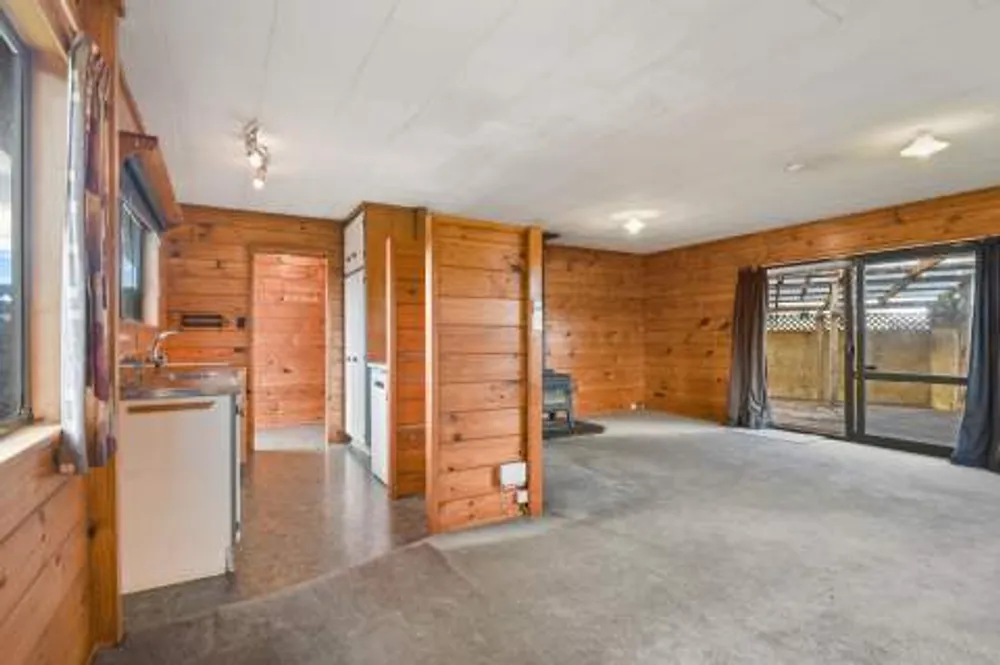 Photos of 48 Neri Crescent