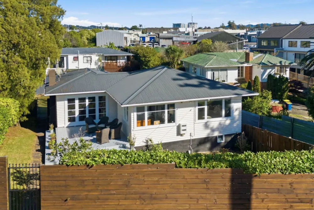 Photos of 46 Kelman Road