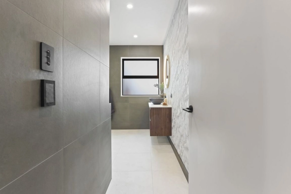 Photos of 2 Cathie Street