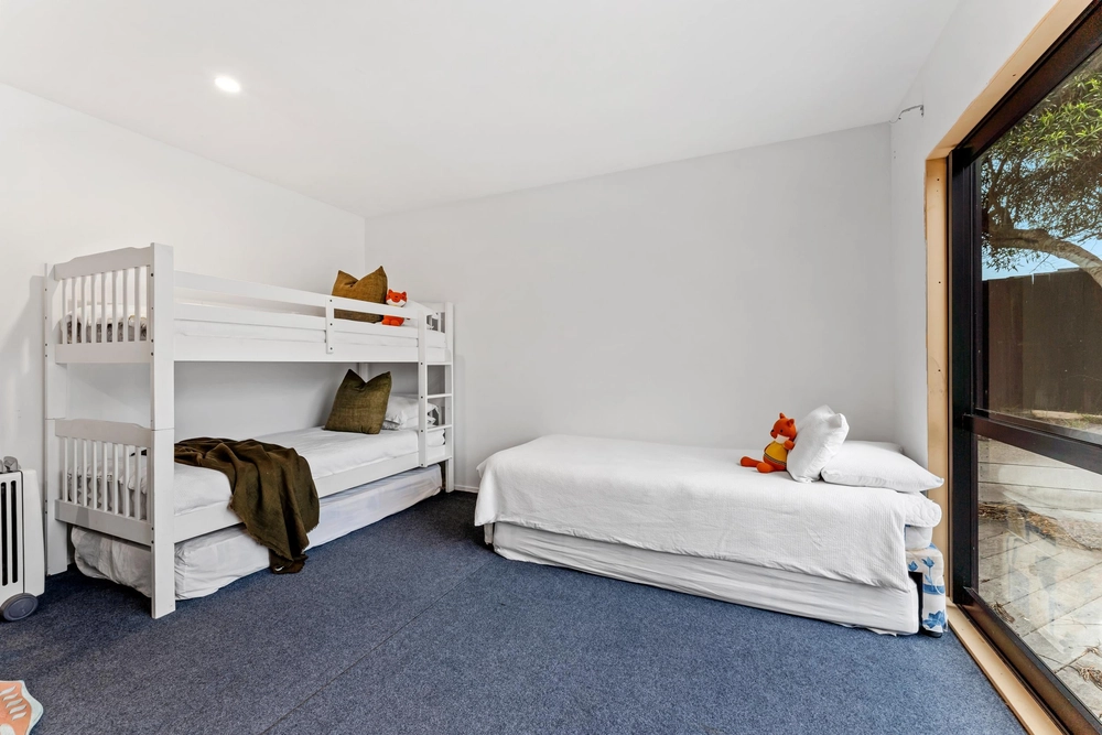 Photos of 22 Thistle Terrace