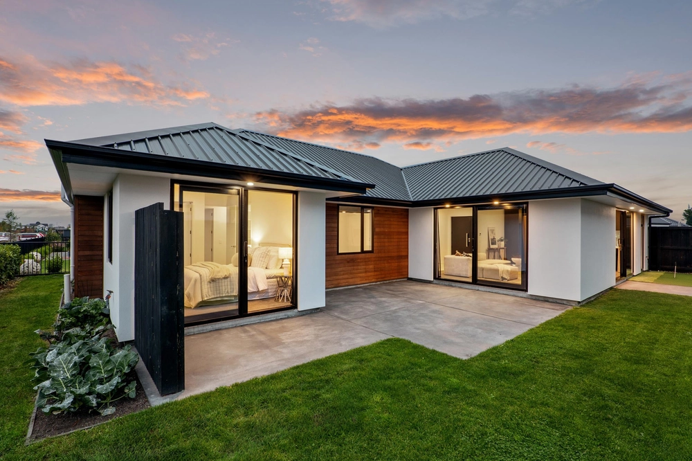 Photos of 6 Millstead Lane