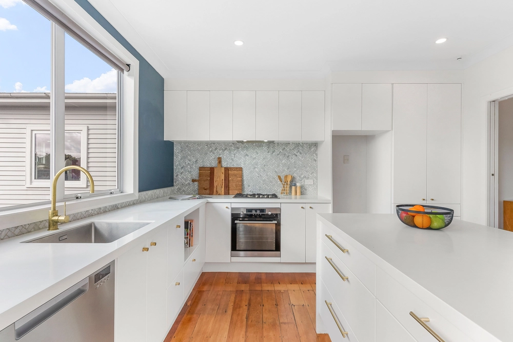 Photos of 74 Fraser Avenue
