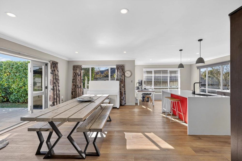 Photos of 18 Milbrook Place
