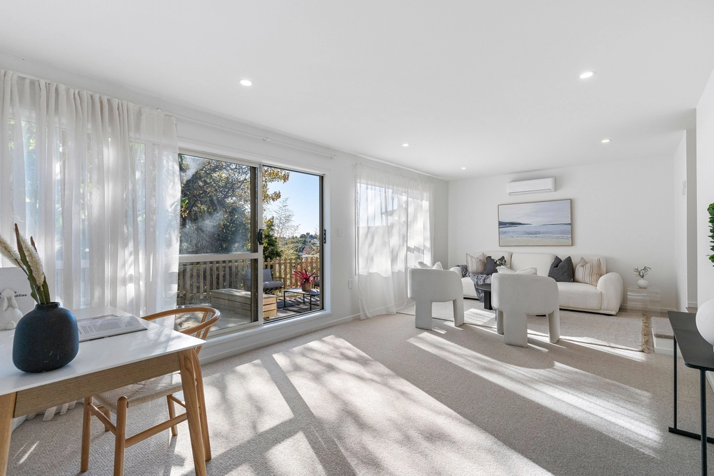 Photos of 583 East Coast Road