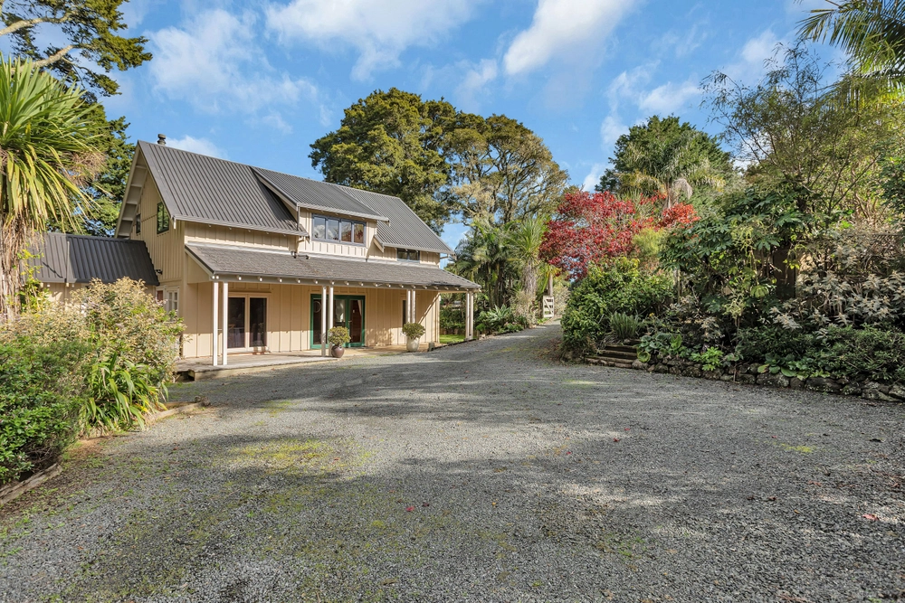 Photos of 270 Vinegar Hill Road