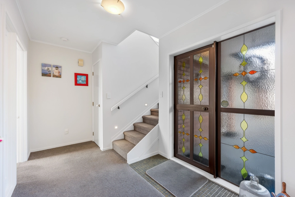 Photos of 952B Whangaparaoa Road