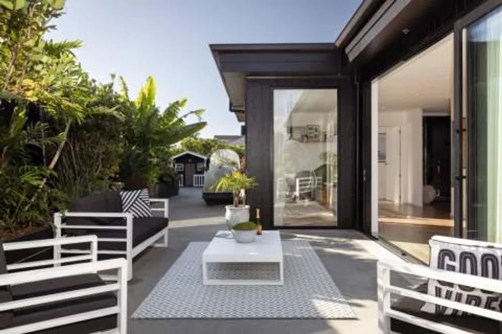 Photos of 33 Montia Close