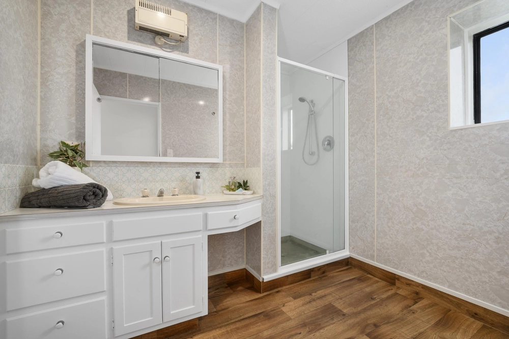 Photos of 53 Heron Avenue