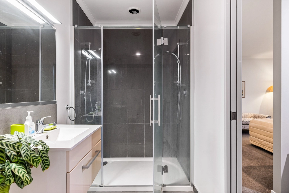 Photos of 12 Charteris Rise