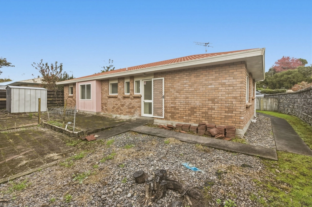 Photos of 53D Esmeralda Street