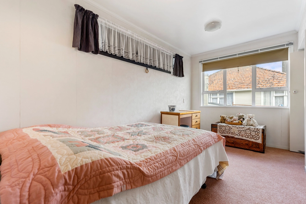 Photos of 12 Howlett Street