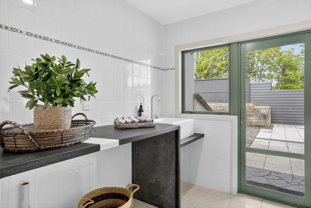 Photos of 333 Tuhimata Road