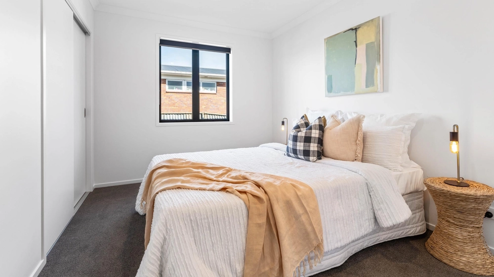 Photos of 119 Victoria Street West
