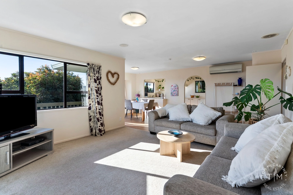 Photos of 64B Highland Park Drive