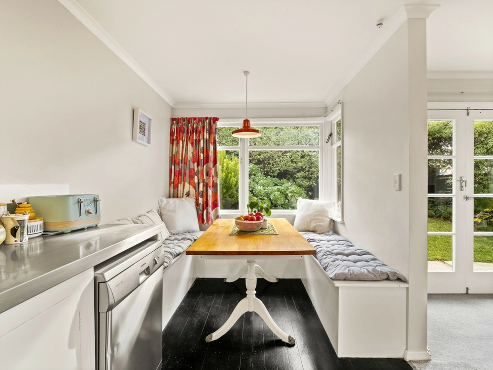 Photos of 141 Easther Crescent